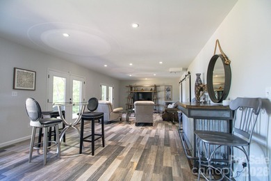 Gorgeous lake front home situated on 200 feet of shoreline - photo 33