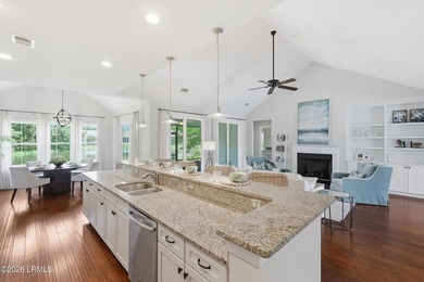 Beautifully maintained, lowcountry style, 4-bedroom, 4-bath home - photo 7