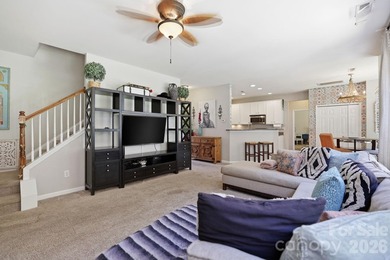 Welcome to this beautifully maintained, move-in ready home - photo 15