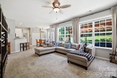 Welcome to this beautifully maintained, move-in ready home - photo 16
