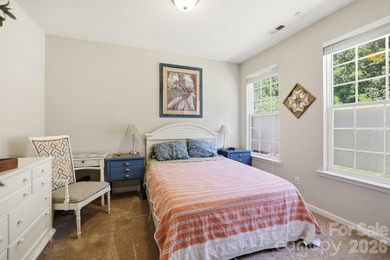 Welcome to this beautifully maintained, move-in ready home - photo 17