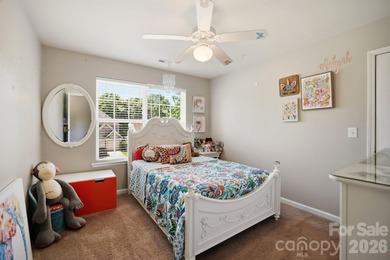 Welcome to this beautifully maintained, move-in ready home - photo 20