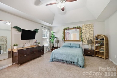 Welcome to this beautifully maintained, move-in ready home - photo 25