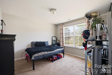 Welcome to this beautifully maintained, move-in ready home - photo 27