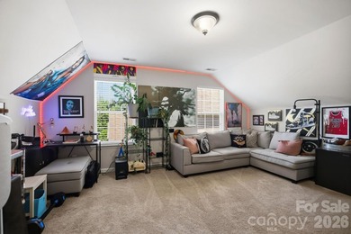 Welcome to this beautifully maintained, move-in ready home - photo 29