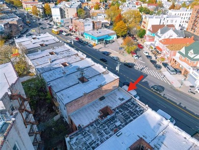 Welcome to this well-positioned mixed-use investment property in - photo 6