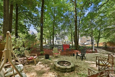 Welcome to this beautifully maintained, move-in ready home - photo 36