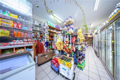 Welcome to this well-positioned mixed-use investment property in - photo 9