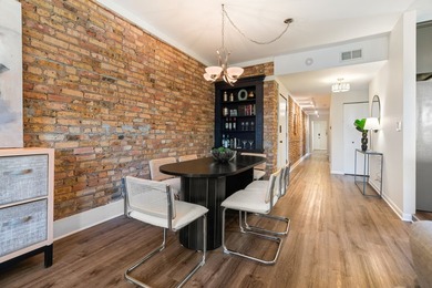 Spacious and bright 3 bed, 2 bath condo in a boutique six-unit - photo 3