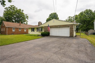 Welcome home to this charming 3-bedroom, 1-bath ranch nestled in - photo 3
