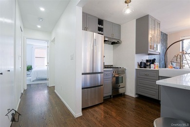 Located in a well-maintained building, Unit 2D offers a - photo 12