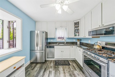 Welcome to this beautiful custom Cape Cod at 1333 Boston Ave - photo 13