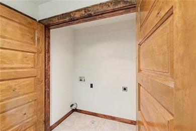 LAKEVIEW LUXURY - 3 ACRES - 30x40 SHOP - BLACKTOP ROADS LAKEVIEW - photo 36