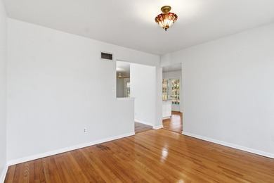 Open house 6/27 & 6/28 2-4pm! Experience this beautifully - photo 8