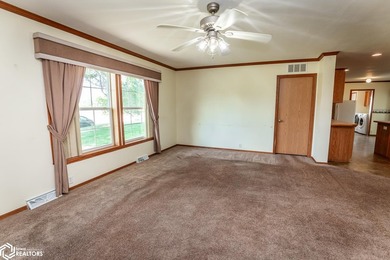 3 Bedrooms, 2 Baths and lots of space with 1512 sq. ft all on - photo 24
