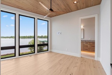 Welcome to Your Stunning New Lake Home on Highly Sought After - photo 24