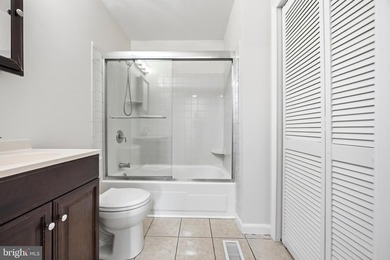 A charming move in ready 4 bedroom duplex, ready for you to call - photo 27