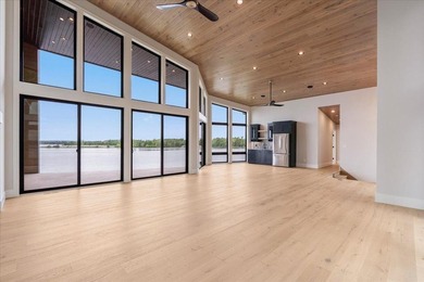 Welcome to Your Stunning New Lake Home on Highly Sought After - photo 29