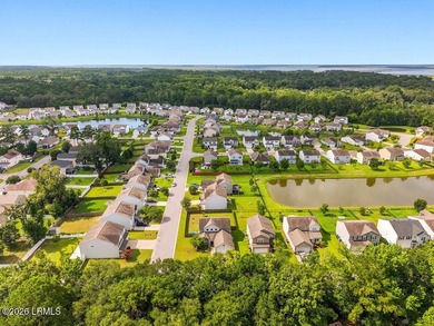 Welcome to this spacious 3-bedroom, 2.5-bath home with a 2-car - photo 6