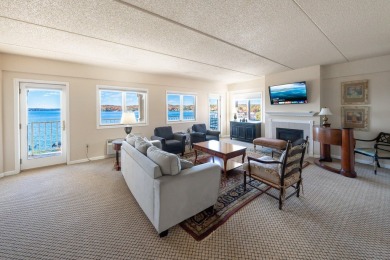 Lake Geneva Condo For Sale in Lake Geneva Wisconsin