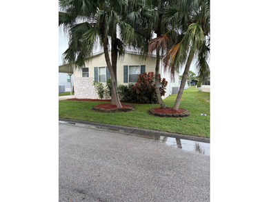 (private lake, pond, creek) Home For Sale in Melbourne Florida