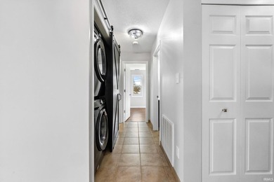 Syracuse Lakefront, Embrace the serene beauty of lake living in - photo 15