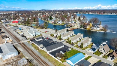 Syracuse Lakefront, Embrace the serene beauty of lake living in - photo 23