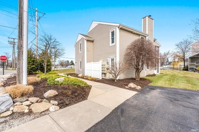 Syracuse Lakefront, Embrace the serene beauty of lake living in - photo 24
