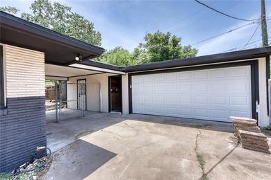 Welcome to 4329 Marie, where modern design meets timeless - photo 27