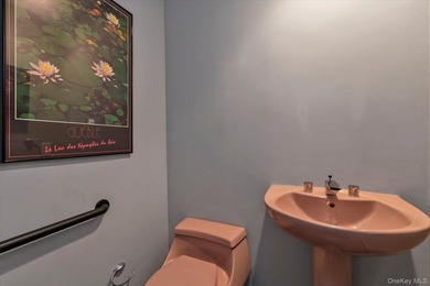 Fabulous opportunity to own a Buttonwood model in the highly - photo 11