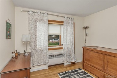 Welcome to this beautifully maintained 3 bedroom ranch nestled - photo 14