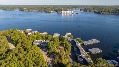 Discover lakeside living at its finest with this cozy 2-bed - photo 18