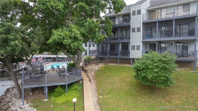 Discover lakeside living at its finest with this cozy 2-bed - photo 31