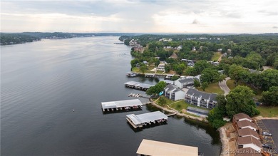 Discover lakeside living at its finest with this cozy 2-bed - photo 32