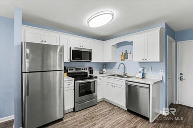 Bright and sunny 2nd-story condo in Gulf Shores Plantation East