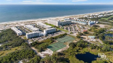 Bright and sunny 2nd-story condo in Gulf Shores Plantation East