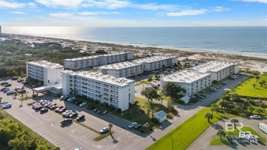 Bright and sunny 2nd-story condo in Gulf Shores Plantation East