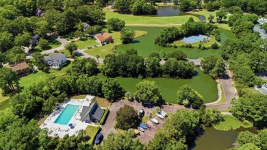 Comfort, convenience, and Lowcountry living come together in one - photo 36