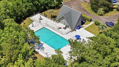 Comfort, convenience, and Lowcountry living come together in one - photo 38