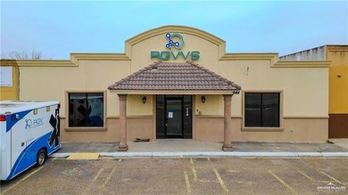 Prime 2,912 SF commercial building located directly in front of