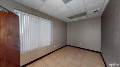 Prime 2,912 SF commercial building located directly in front of
