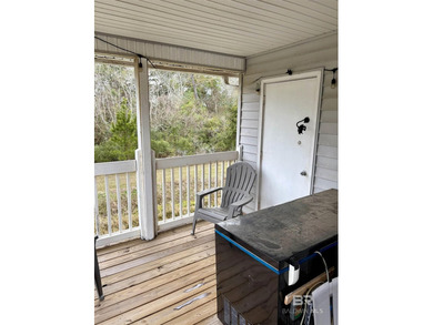 3 bedroom 2 bath upstairs unit in Colony Club. Unit has been - photo 2