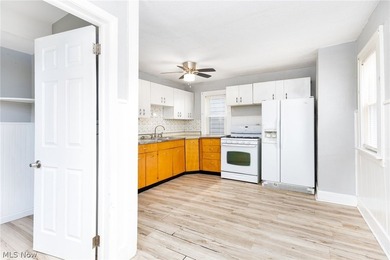 Welcome to 19307 Kildeer Avenue in Cleveland! 3 bedrooms, 1 1/2 - photo 7