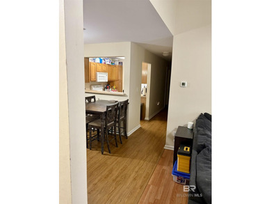 3 bedroom 2 bath upstairs unit in Colony Club. Unit has been - photo 8