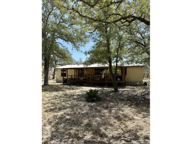 Country Living in La Vernia! Enjoy the peace and privacy of 1.7