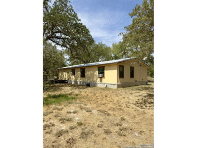 Country Living in La Vernia! Enjoy the peace and privacy of 1.7