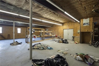 Over 15,000 sq. ft of commercial opportunity in Higginsville!