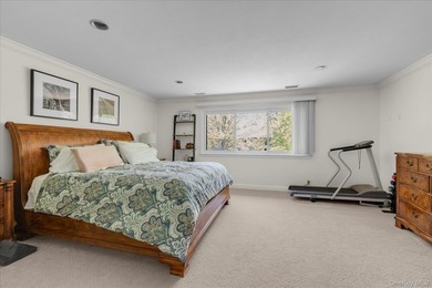 Welcome to this beautifully renovated Ashford model in the - photo 16
