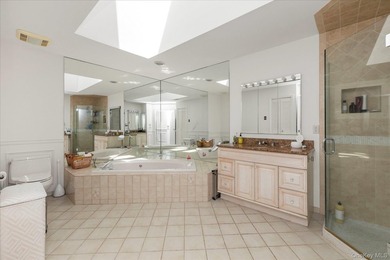 Welcome to this beautifully renovated Ashford model in the - photo 18