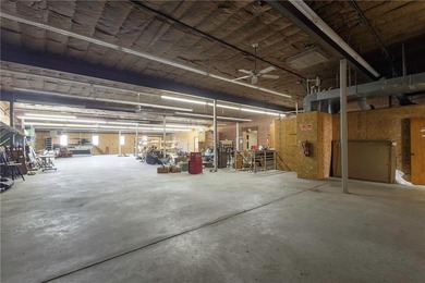 Over 15,000 sq. ft of commercial opportunity in Higginsville!